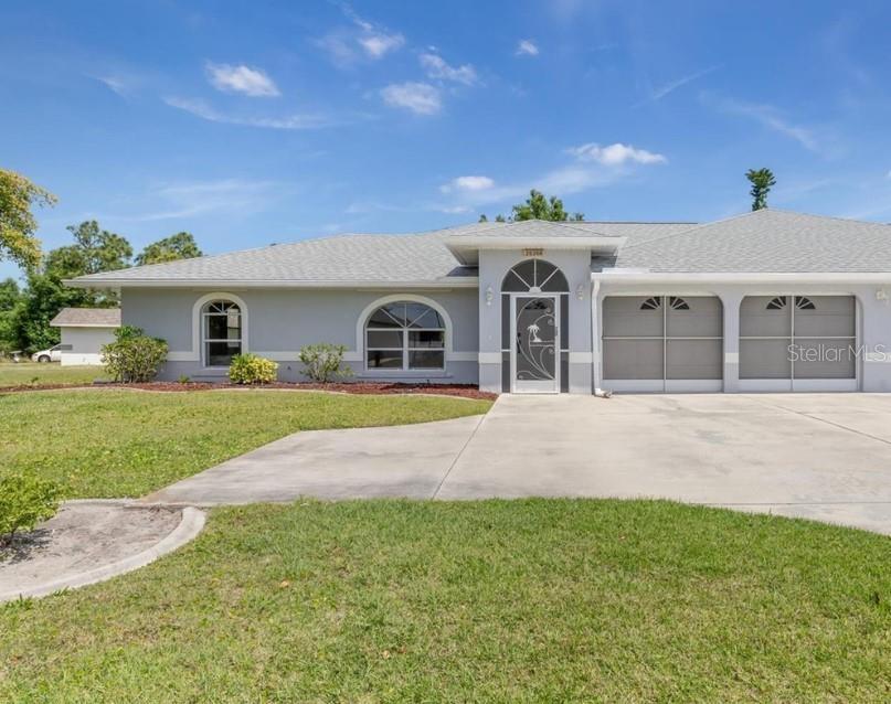 Foto principal - 26268 Explorer Rd