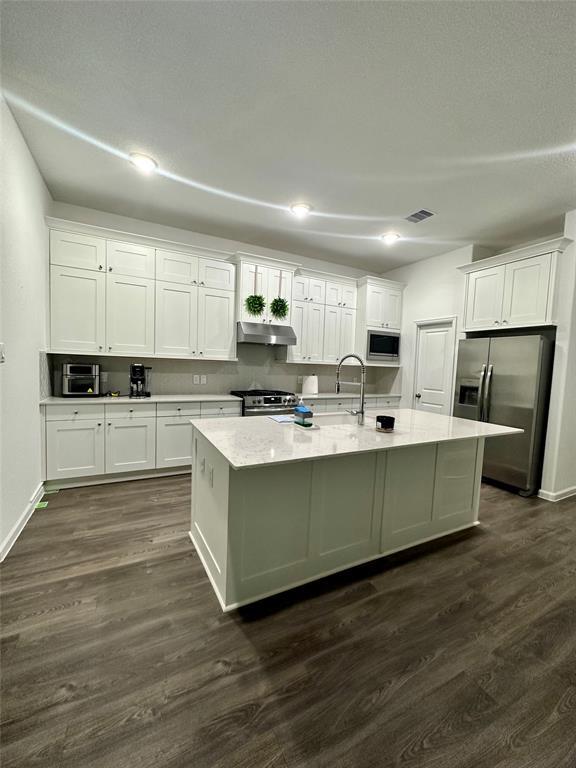 Foto del edificio - 2515 Chestnut Oak Cir