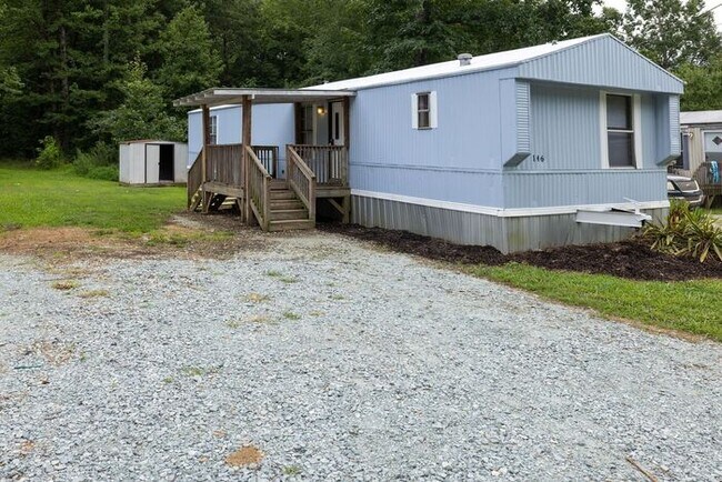 Foto del edificio - Quiet Setting with Convenience