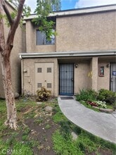Building Photo - 959 S Mountain Ave