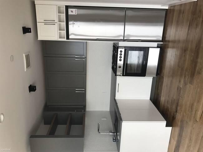 Foto del edificio - 3 br, 1 bath  - 249 Ainslie St 3B