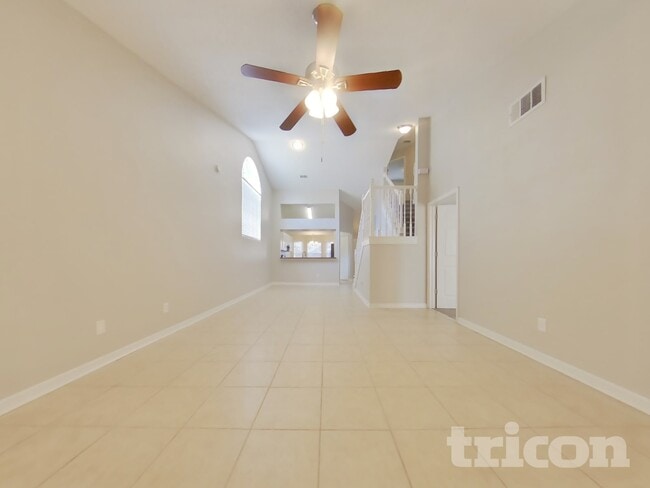 Foto del edificio - 1627 Chatham Cir