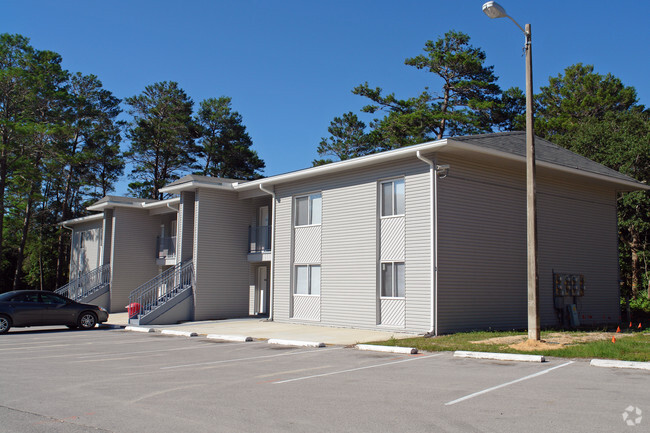 Foto del edificio - College Courtyard