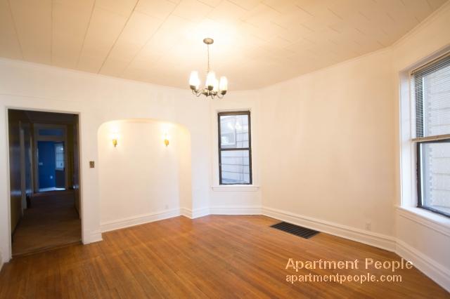 Building Photo - 4249 N Damen Ave