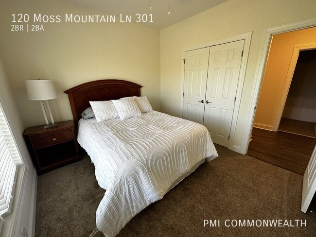 Building Photo - 2 Bed / 2 Bath Apartment (Available now) F...