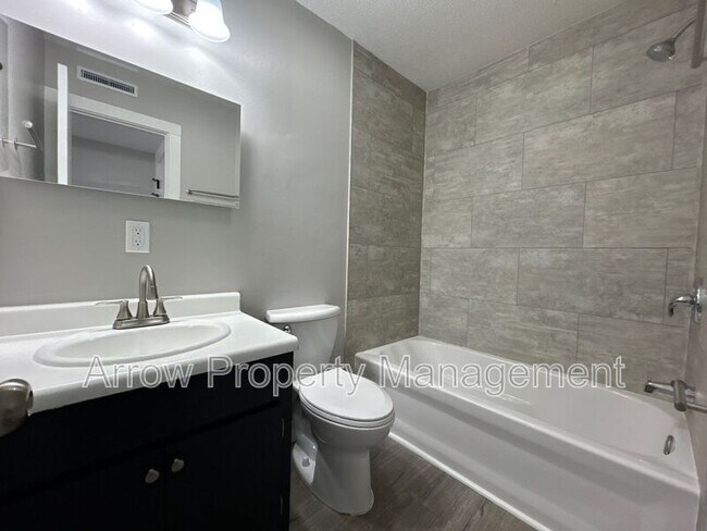 Foto del edificio - 1010 N 16th St