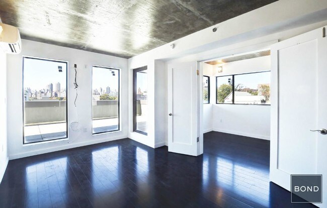 Foto del edificio - 1202 Astoria Blvd