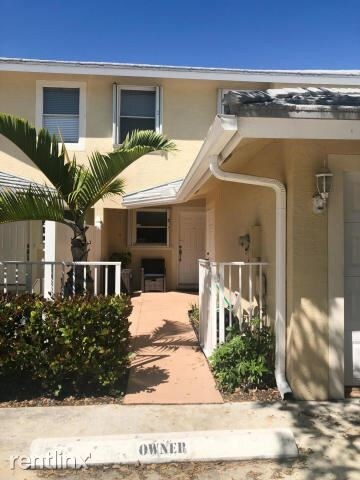 Foto del edificio - 3 br, 3 bath Townhome - 12821 Woodmill Dr