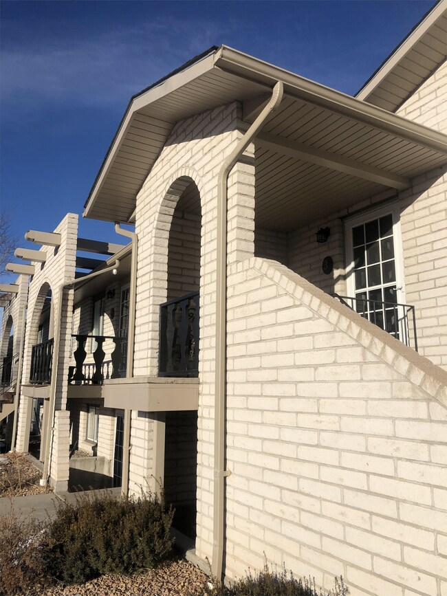 Building Photo - 3061 Reed Ave