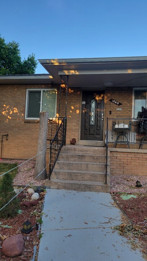 Primary Photo - 1040 Lima St