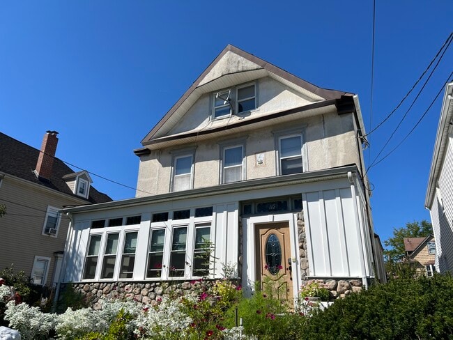Building Photo - 115 Urban St