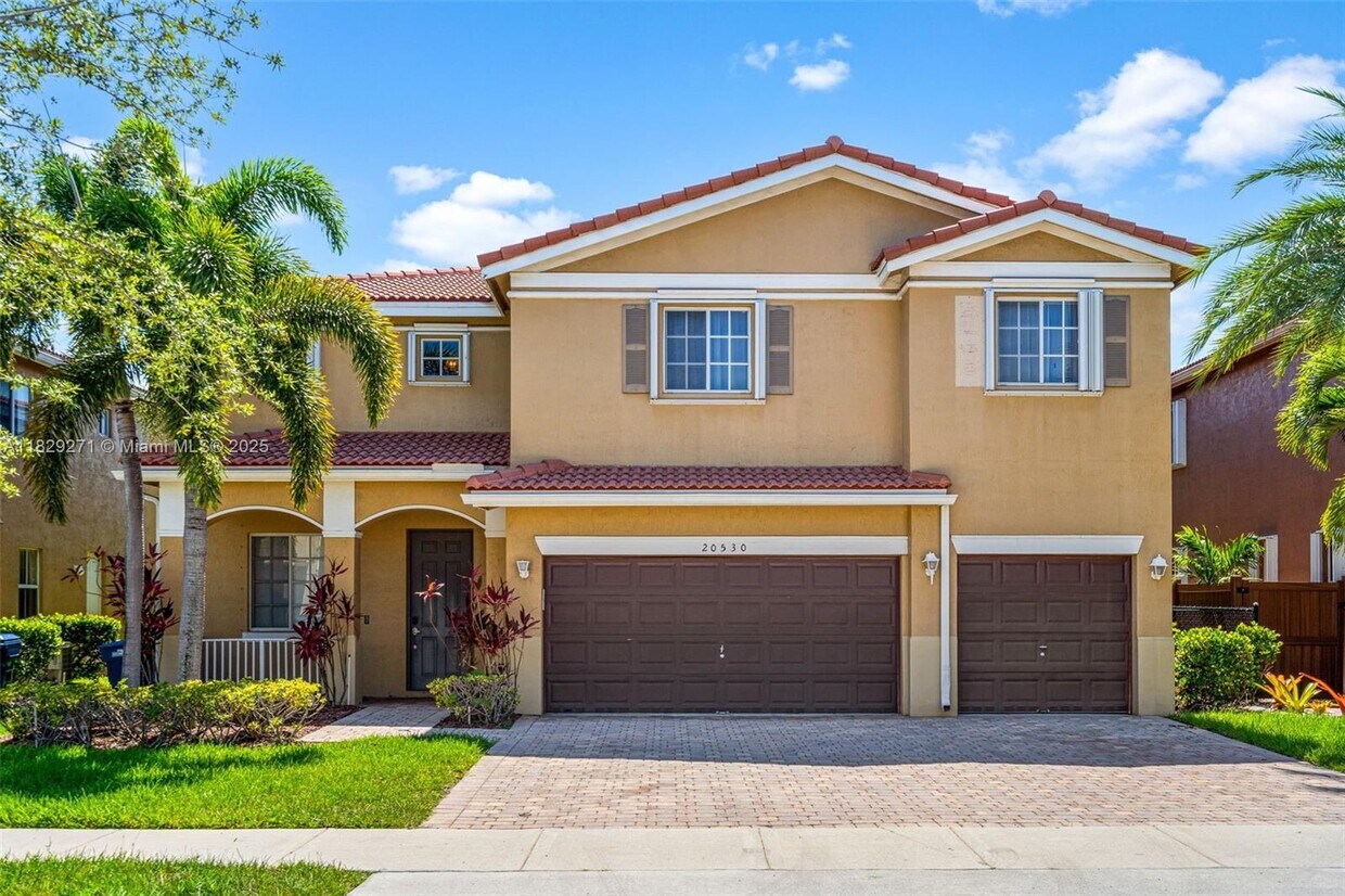Foto principal - 20530 NW 12th Ct