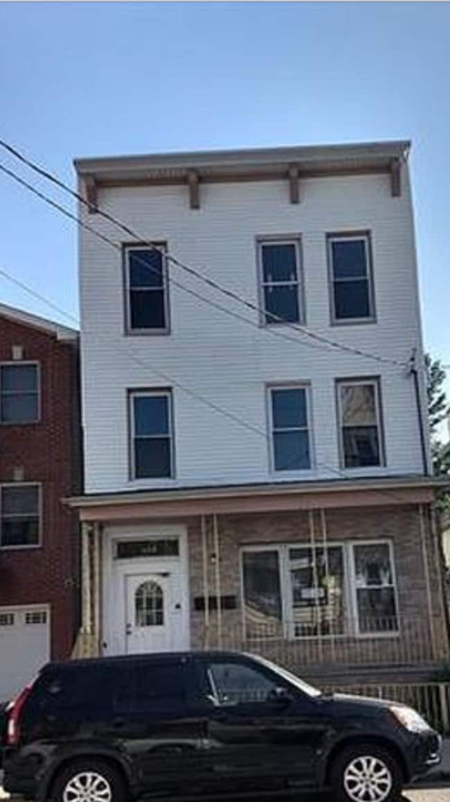 Building Photo - 133 South St