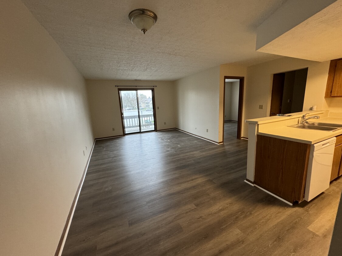 Foto principal - 5345 Stonemeadow Ave