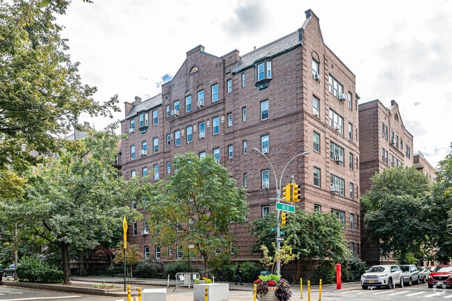 Building Photo - Saybrook