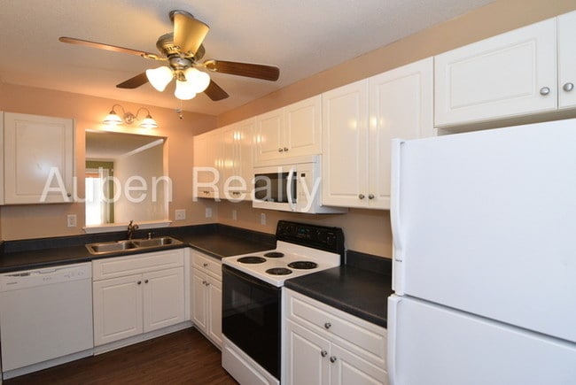 Building Photo - 4692 Brookwood Ln