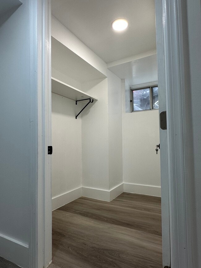 Bedroom 1 Closet - 16 Bellair Pl