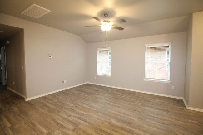 Foto del edificio - Cute 3 Bedroom Duplex in Edmond