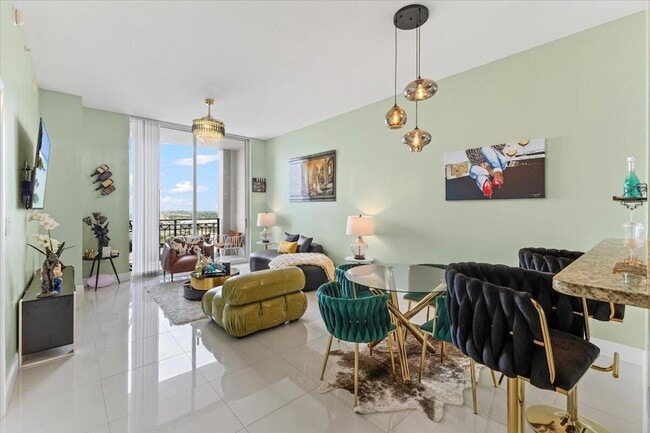 Photo - 550 Okeechobee Blvd Apartment