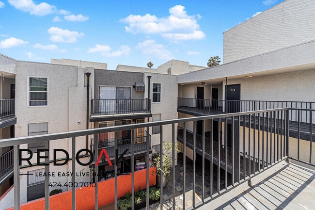 Foto del edificio - 134 N Mariposa Ave