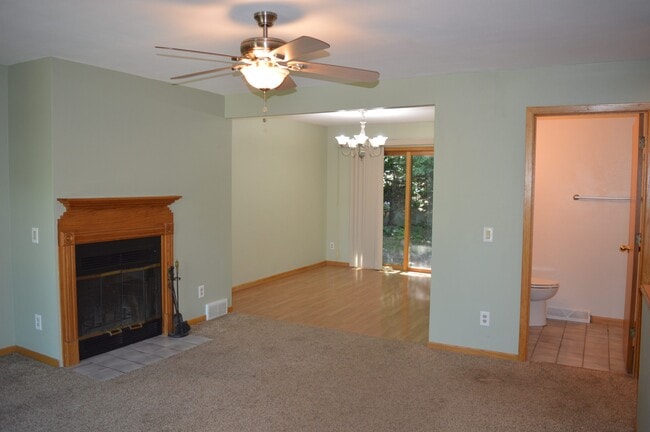 Building Photo - 133 Ponwood Cir