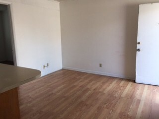 Primary Photo - 1201 College St