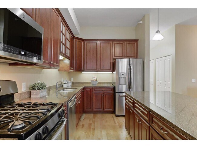 Foto del edificio - 301 Clifton Ave