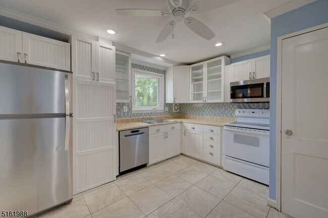 Foto del edificio - 41A Troy Dr