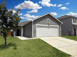 Building Photo - 5227 Hickory Pl