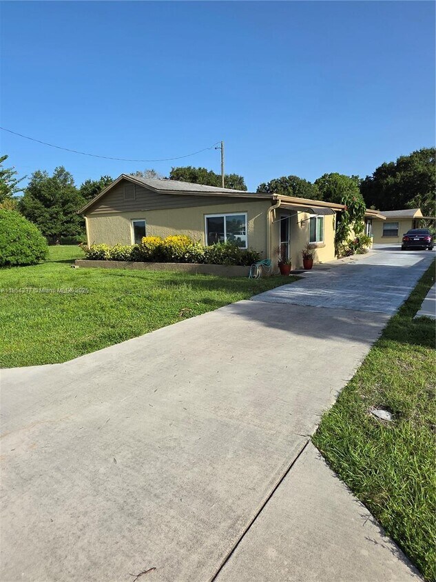 Primary Photo - 4321 Kirby Loop Rd