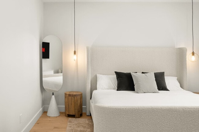 Building Photo - 4268 Québec 335-SI ID1237030P