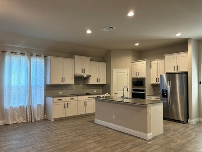 Building Photo - 1017 Greencove Dr