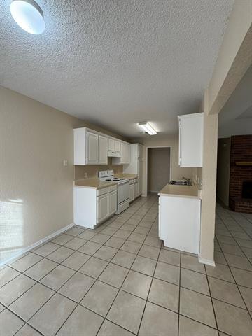 Building Photo - 4500 Spinnaker Ct