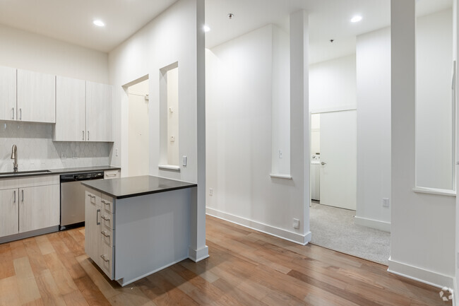 1BR, 1BA - A5 - 750SF - ibex at Uptown