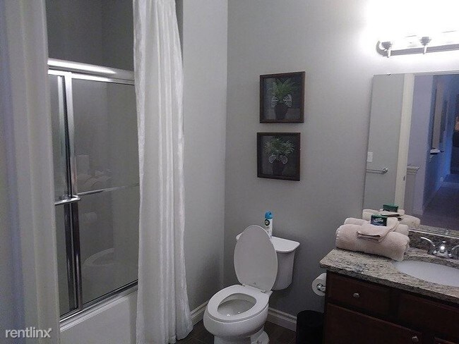Foto del edificio - 3 br, 2 bath Condo - 180 Marina Court 85