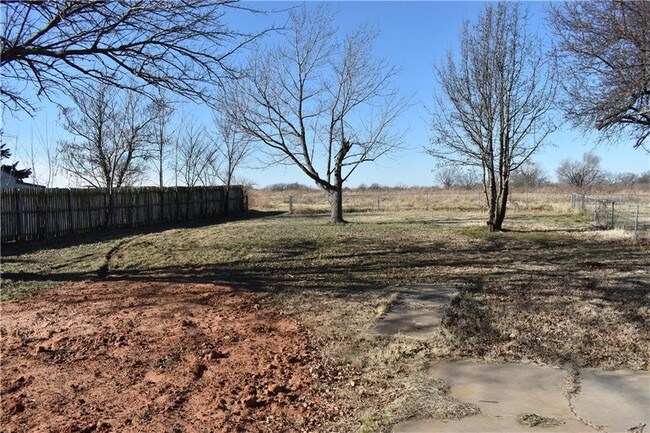 Foto del edificio - 1505 N Indian Meridian Rd