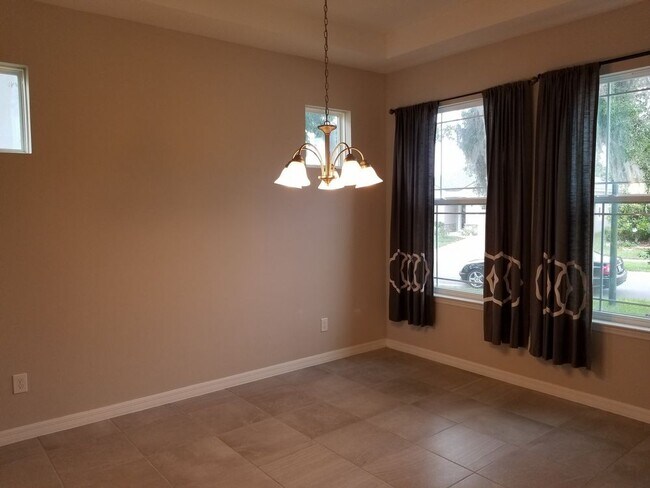 Building Photo - Beautiful  3 bedroom home in Bentley Green