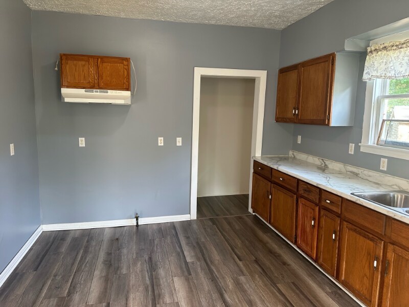 Foto principal - 349 Mason Ave