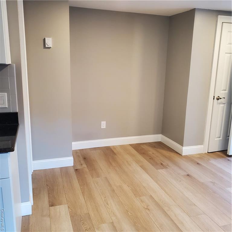 Building Photo - 70 New Paltz Rd