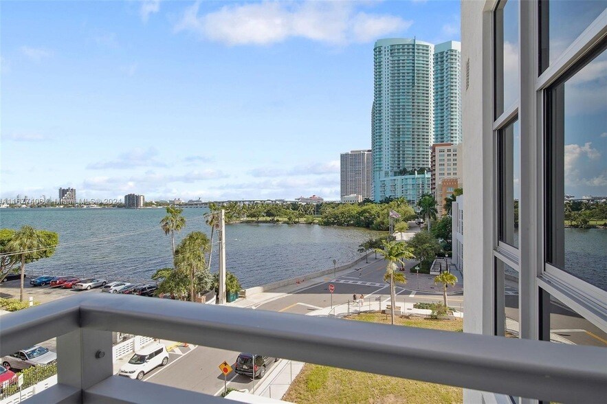 2150 N Bayshore Dr Unit 613, Miami, FL 33137 Condo for Rent in Miami, FL