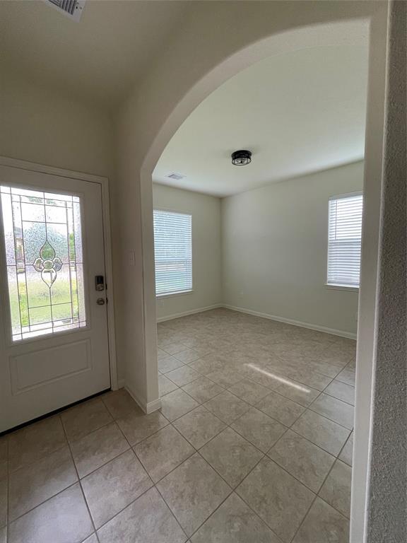 Building Photo - 22618 Hollow Amber Dr