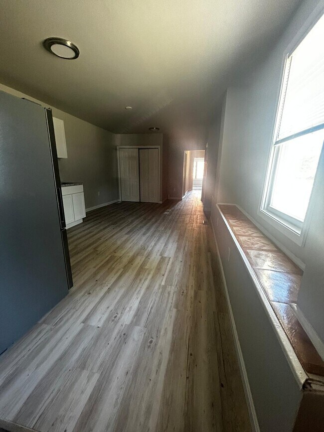 Building Photo - 3932 Pennington Avenue