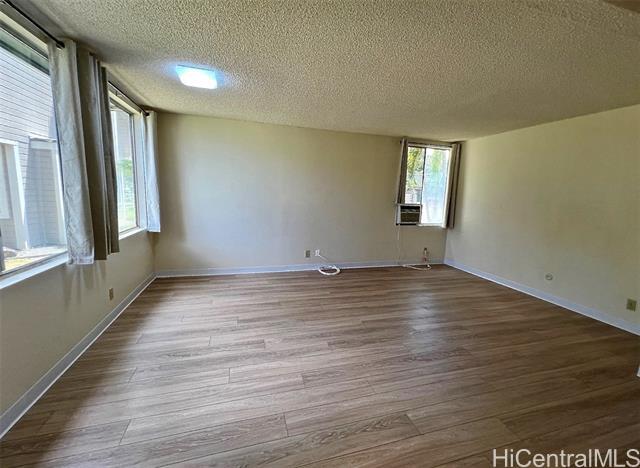 Building Photo - 95-648-648 Hanile St