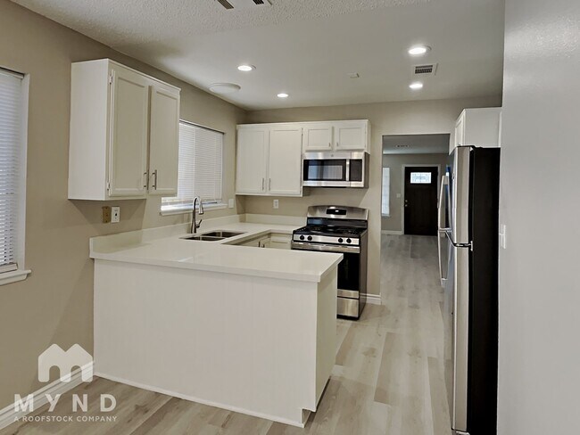 Foto del edificio - 1602 Mapleleaf St