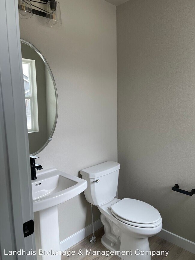 Foto del edificio - 3 br, 2.5 bath House - 10046 Luneth Dr