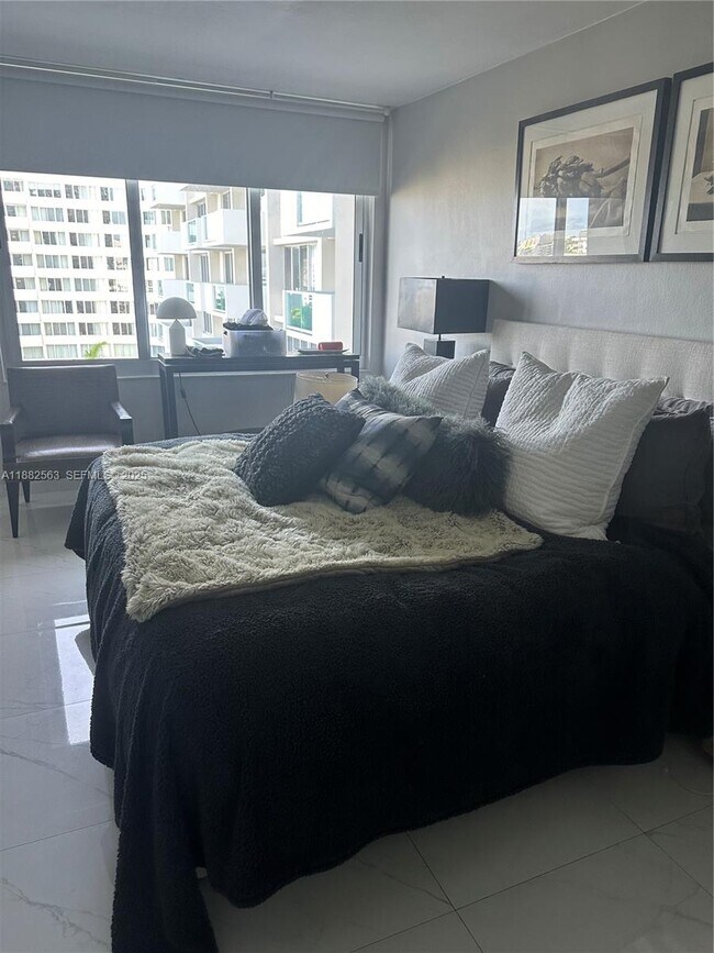 Foto del edificio - 1200 West Ave