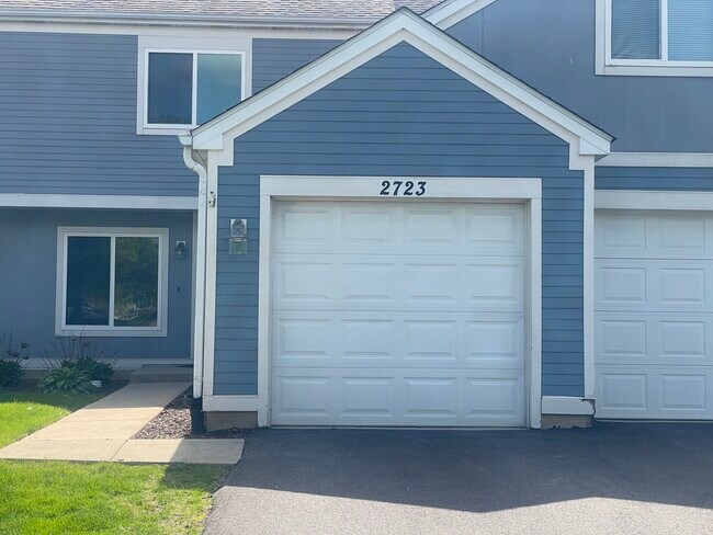 Foto del edificio - 2723 Preston Ct