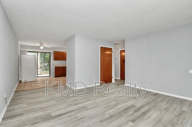 Foto del edificio - 4709 Americana Ave