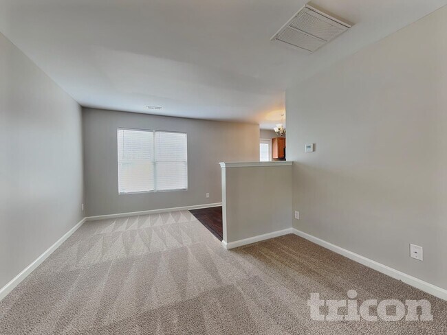 Foto del edificio - 2004 Blue Rock Ct