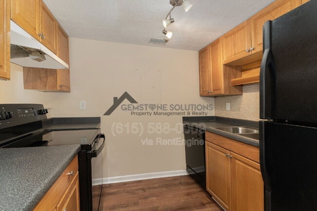 Foto del edificio - 404 Granville Rd